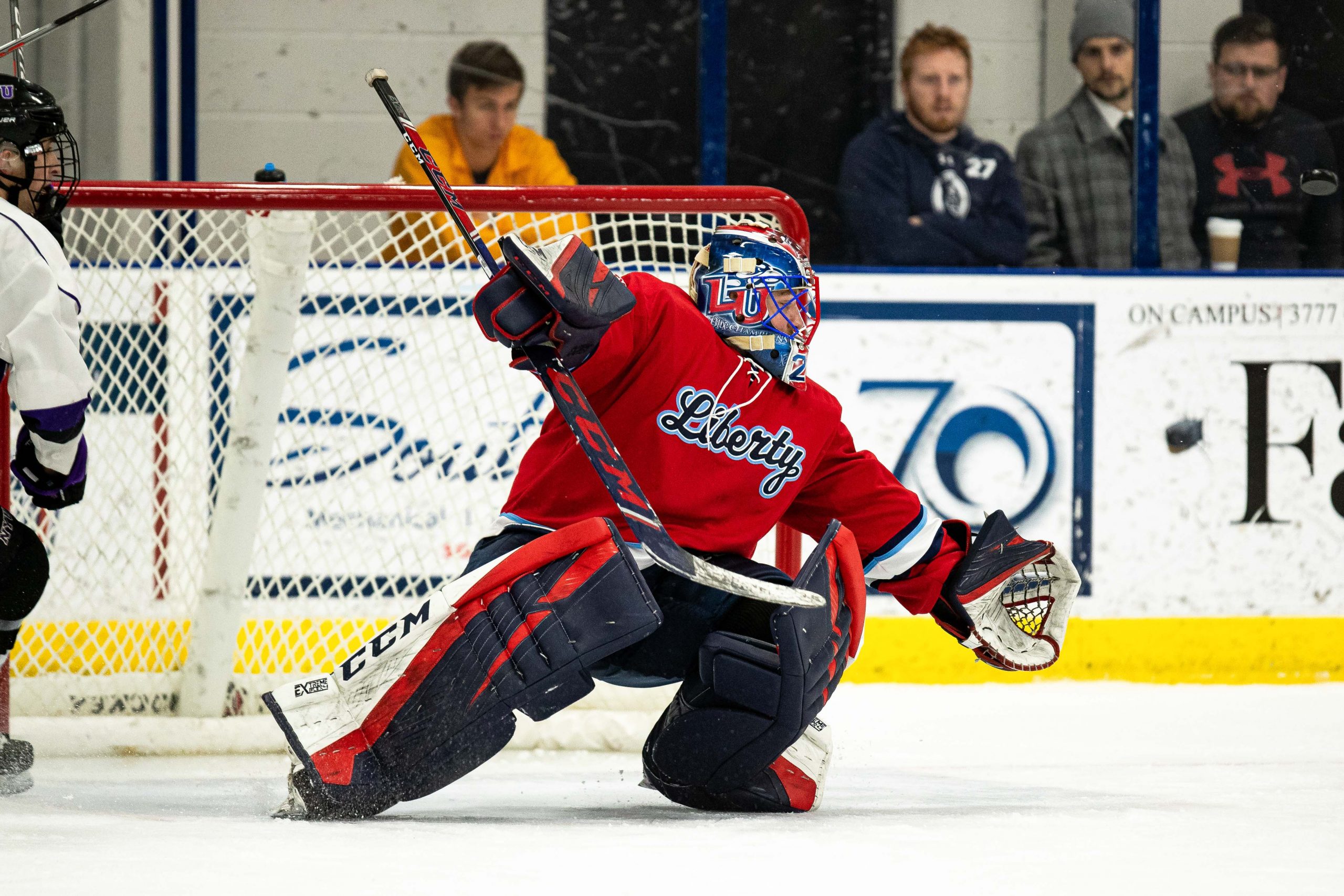 Men’s D1 Hockey Advances To ACHA National Semis After Two Strong