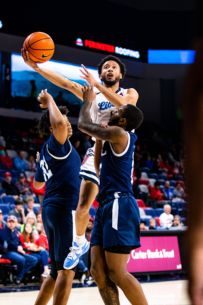 Men s basketball dunks on local Lynchburg team 101 49 The