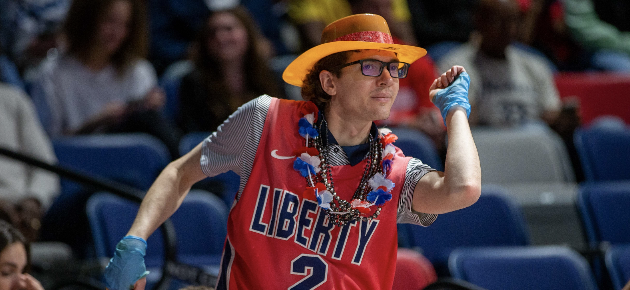 A look into the Flames basketball super fan – McCracken – The