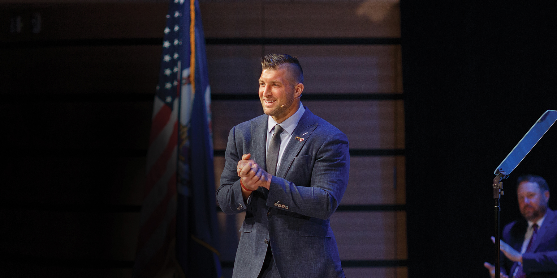 Tim Tebow coaches students on making an impact » Liberty News